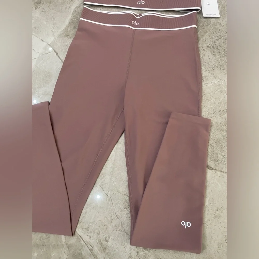 ALO Yoga Mauve Sports Bra and High-Waist Legging Set with White Trim